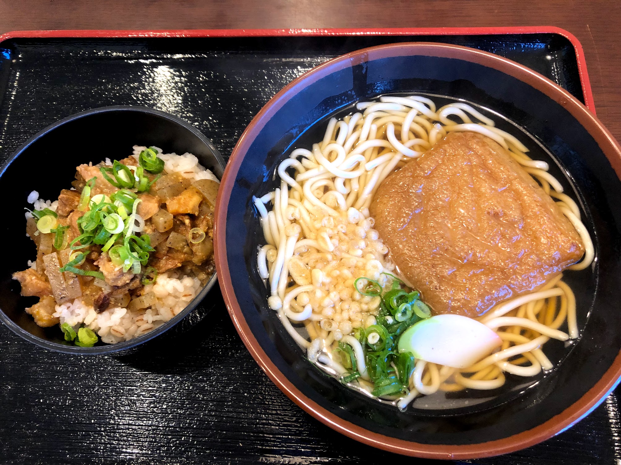 やっぱコシのないのがいいね けつねうどん の関西風うどん ガタリ夜話